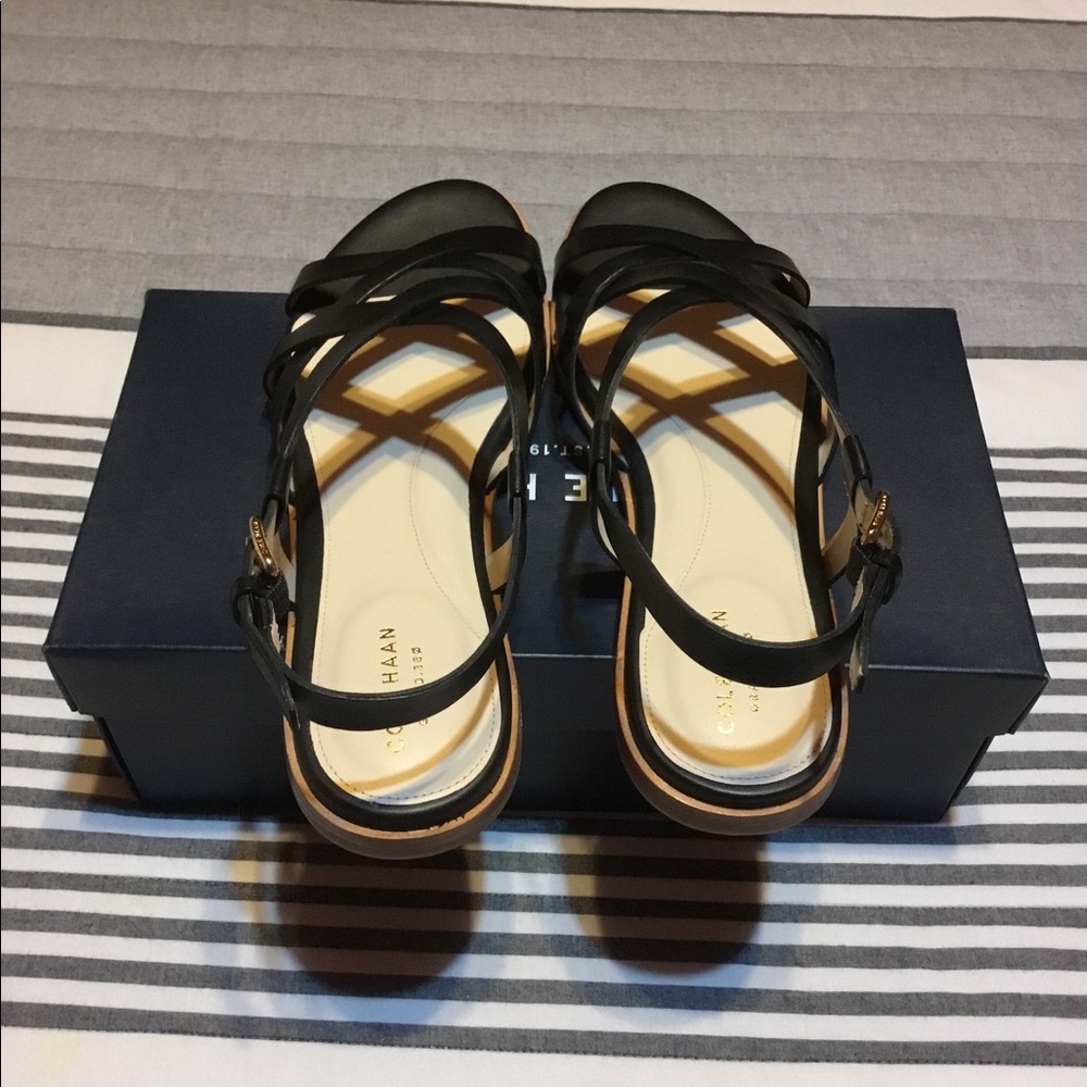 COLE HAAN - Picture 4 of 16